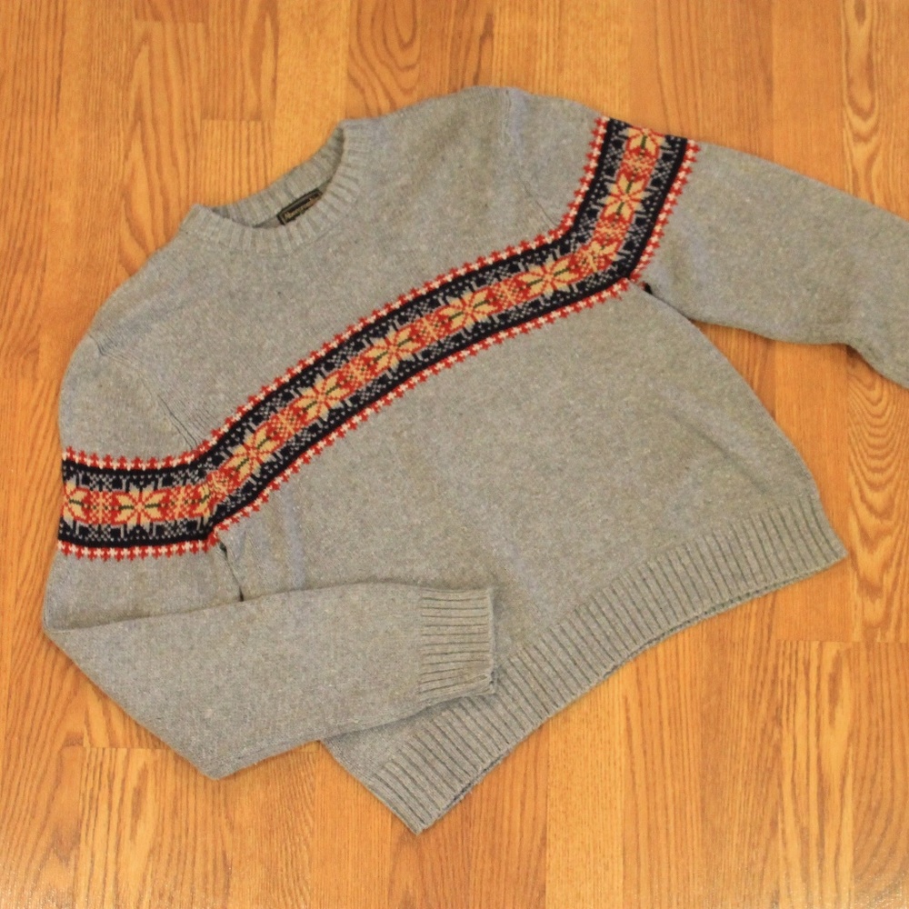 Abercrombie & Fitch Gray Knit Sweater